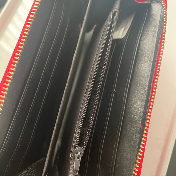 Red Studded wallet - Picture 3 of 5